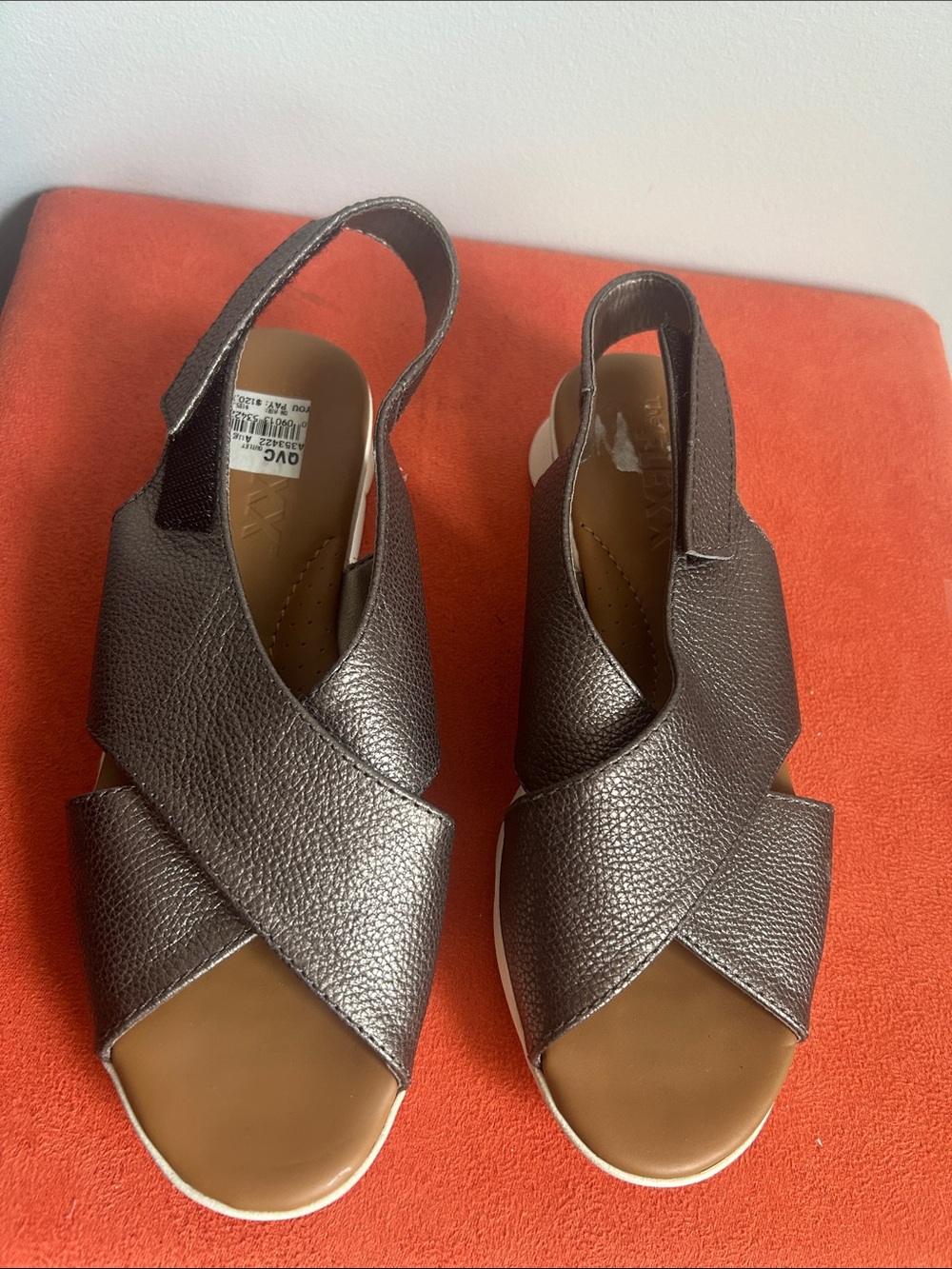 The Flexx Women’s Gray Metallic Slingback Sandals